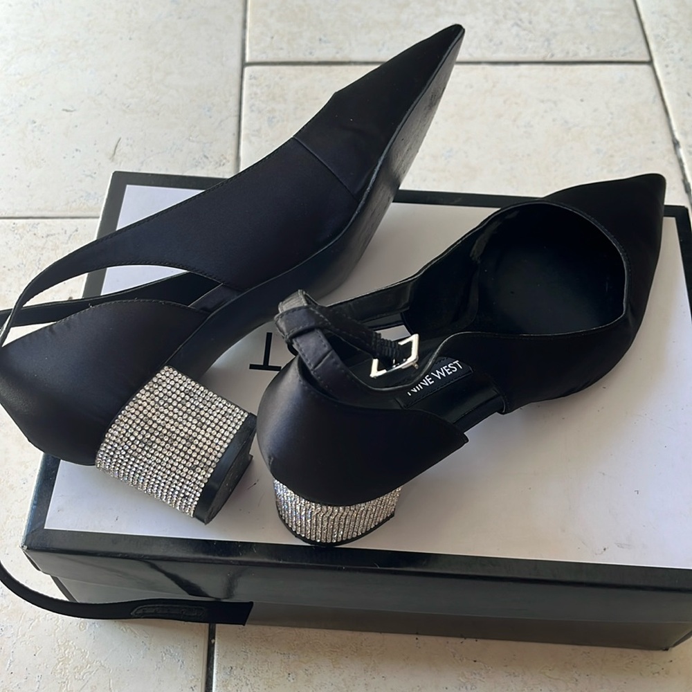 Nine West- Dressy glitter block heal